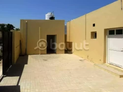 Traditional House For Rent in Sharjah  »  Sharjah Emirate