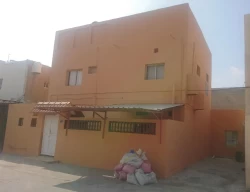 Traditional House For Sale in Isa Town  »  Central Governorate