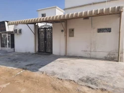 Traditional House For Rent in Al Ghafia  »  Al Riqa Suburb  »  Sharjah  »  Sharjah Emirate